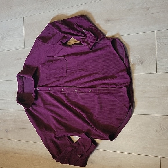 Men's small dress shirt - Picture 4 of 4